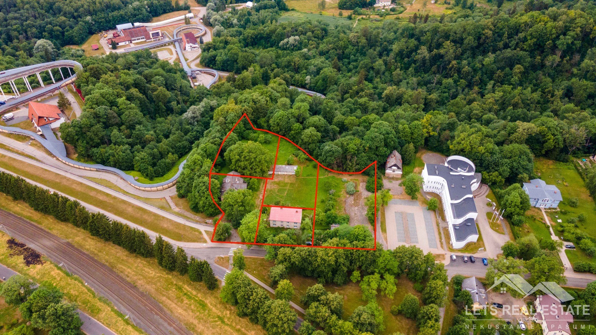 8239 m² jauktas apbūves zeme (5 gabali), Sigulda