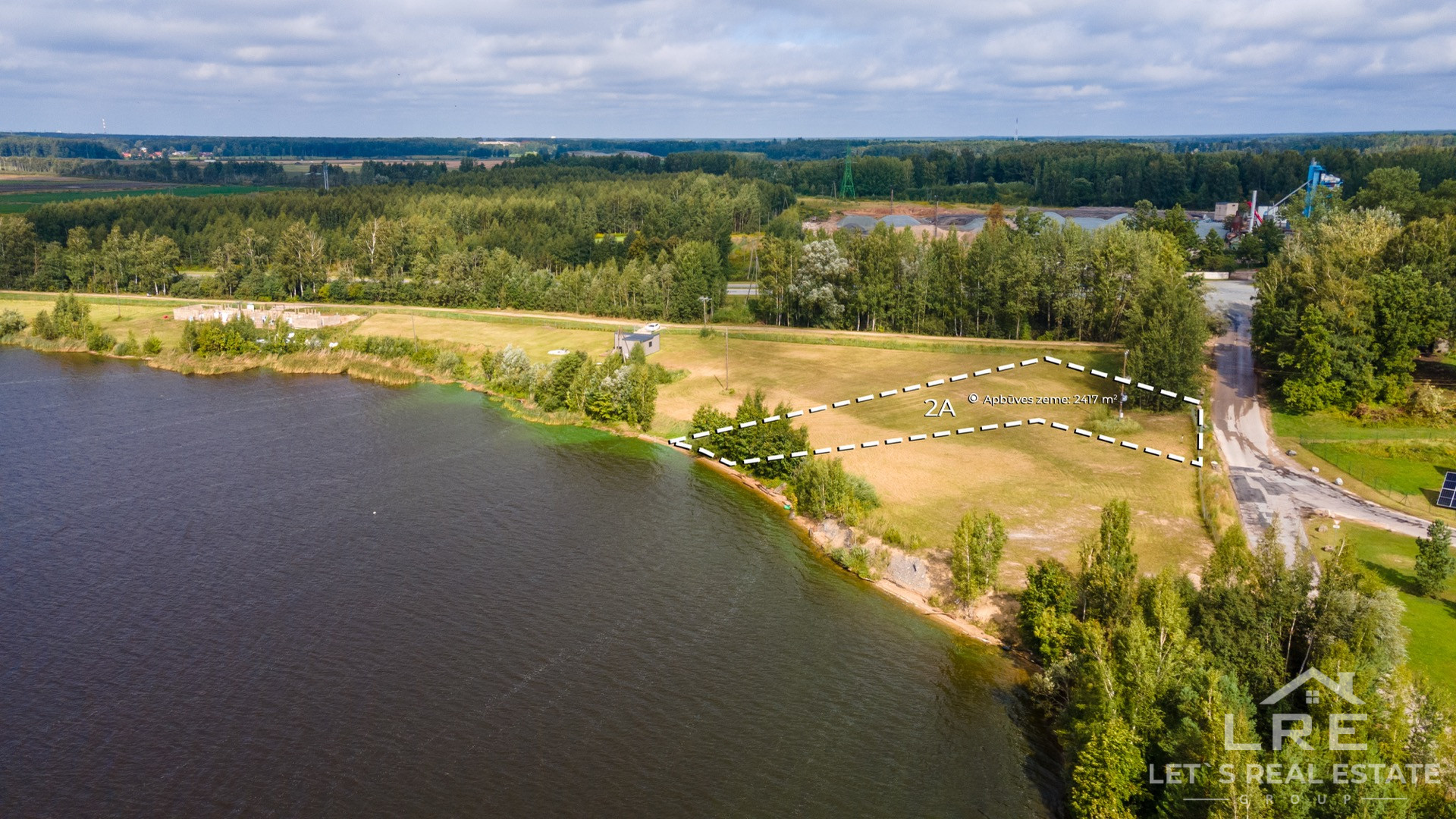 Exclusive building plot on the banks of the Daugava River – Maximum space and privacy for your dream home